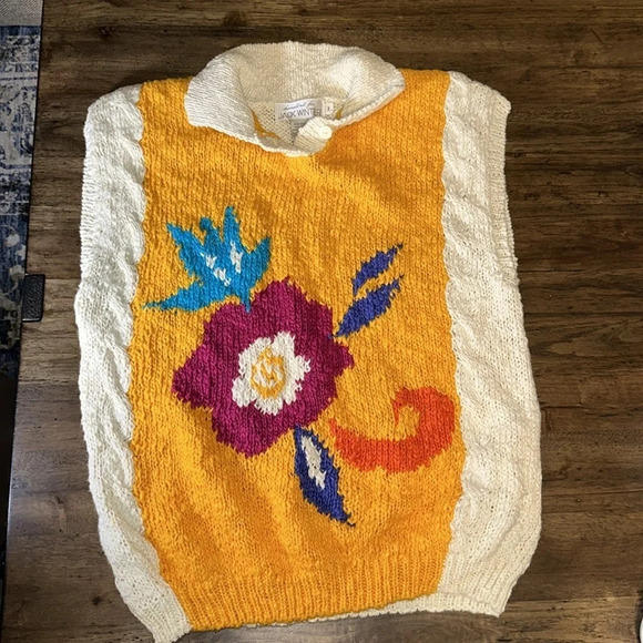 VINTAGE JACK WINTER hand knitted sleeveless wmn sweater vibrant yellow floral - Picture 5 of 5